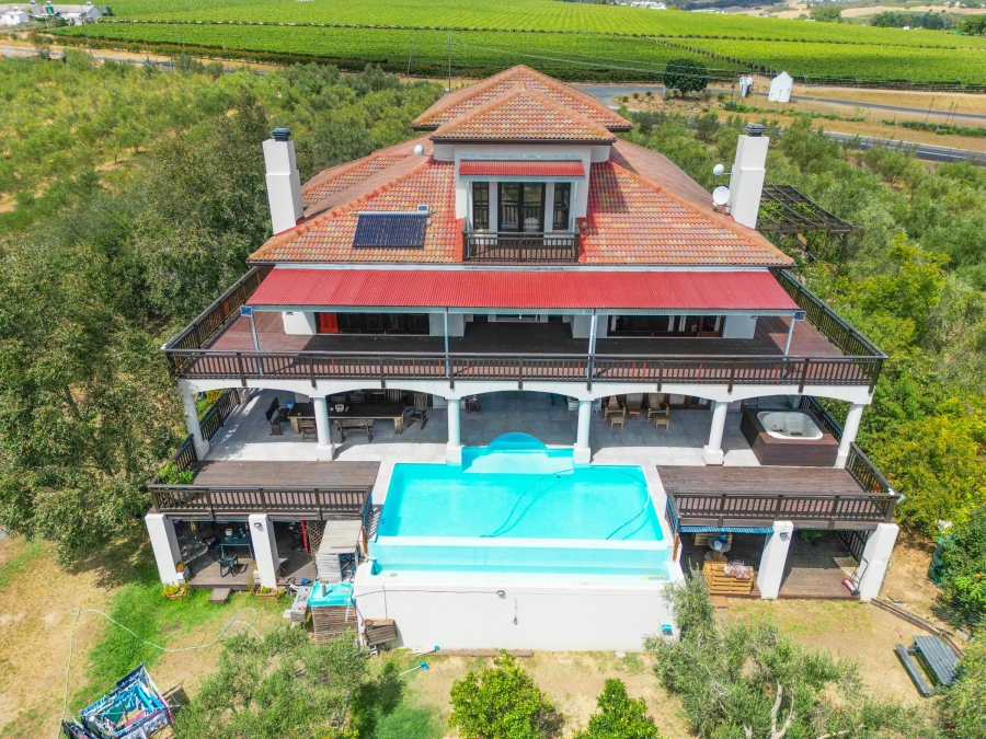 7 Bedroom Property for Sale in Windmeul Western Cape